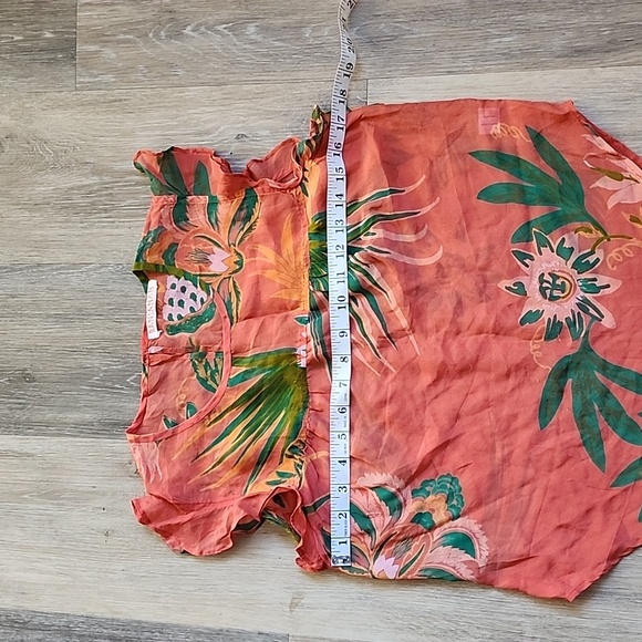 BANJANAN TOP - Picture 2 of 11